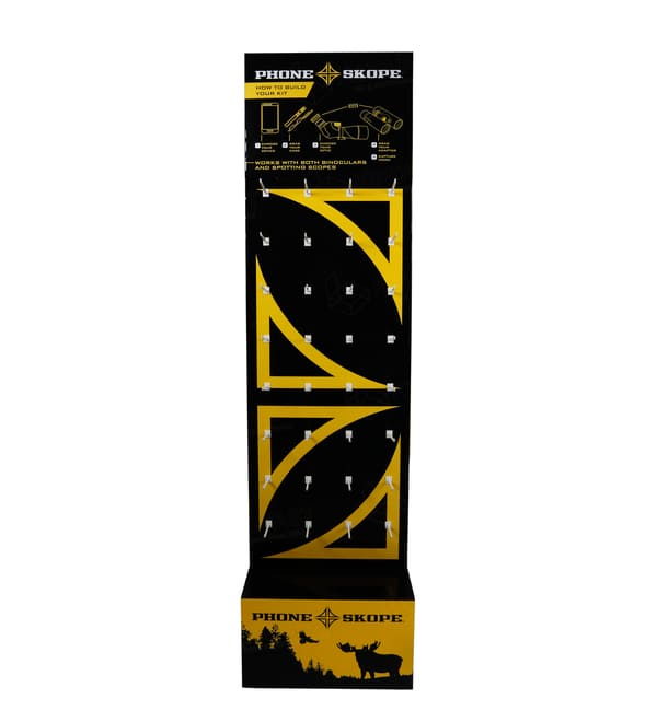 专为体育用品和电子产品零售环境设计的 Phone Skope FSDU 的正面全视图。.