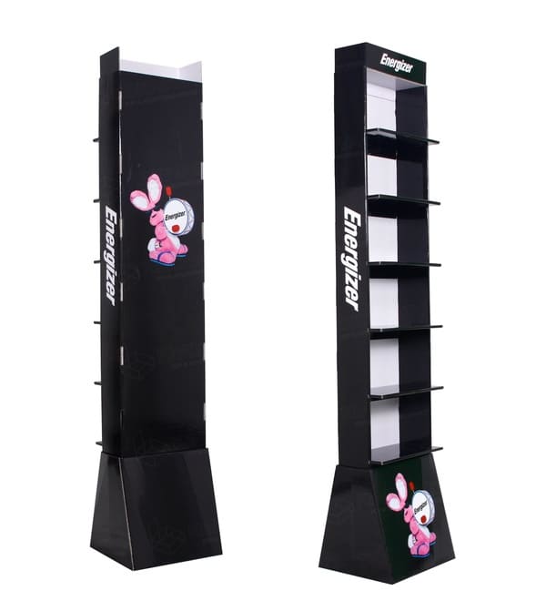 Вид сбоку на изготовленный на заказ рекламный стенд для торговых точек с графикой высокого разрешения и фирменным основанием.