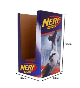 kartonový displej pro psa Nerf