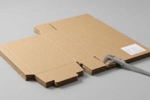 Conseils et précautions pour la fabrication artisanale de boîtes de présentation en carton