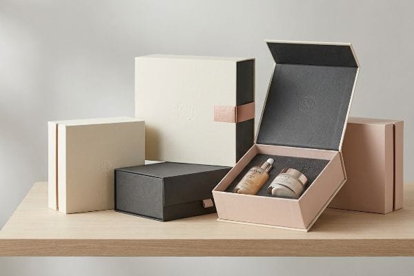 How to Standout in the Market by Cosmetic Boxes?